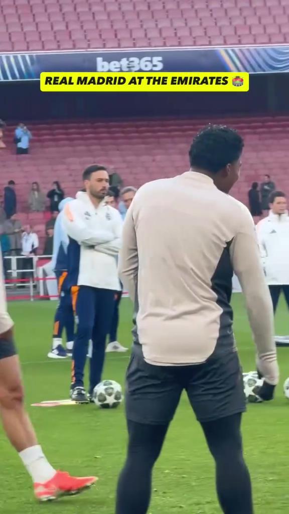 还能逆转吗？皇马此前在酋长球场赛前热身是快乐的！